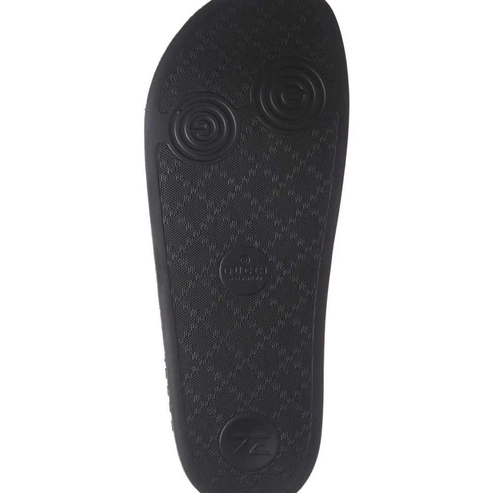 Pursuit Slide Sandal
GUCCI - Picture 12 of 14